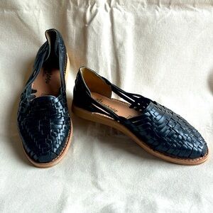 Huaraches by Macarena. Black Leather.